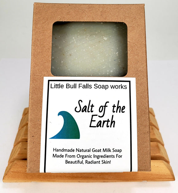 A classic salty sea scent with a modern upscale makeover. Fresh & clean, beachy & salty. This smells like freedom!  Cardamom, orange peel, sea salt, light musk, & palm essence blend to create the light, airy smell of freedom!