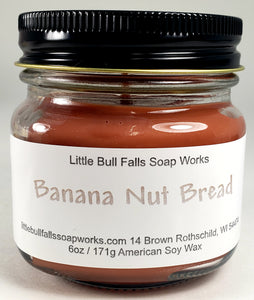 Banana Nut Bread soy wax candle makes a great gift for bakers & foodies.  This smells exactly like a fresh from the oven steamy loaf of sweet banan bread.