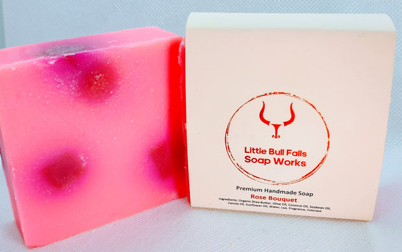Floral scented vegan palm oil free handmade soap bar from Wisconsin. Plastic free pure soap that would make a great mothers day gift!